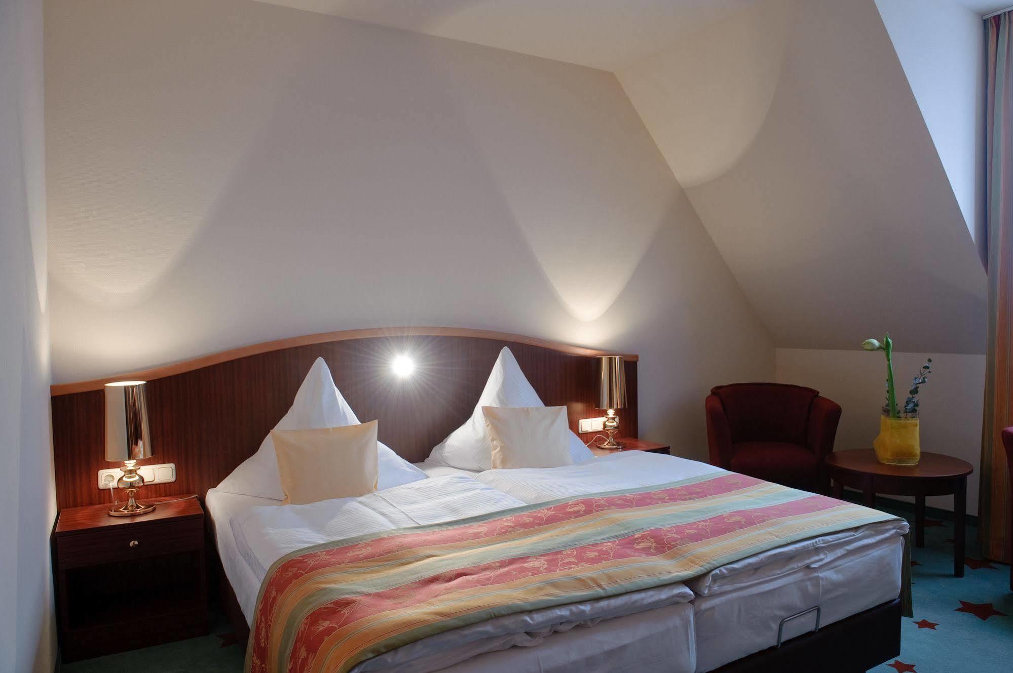 Stadthotel Stern Wismar Exterior photo